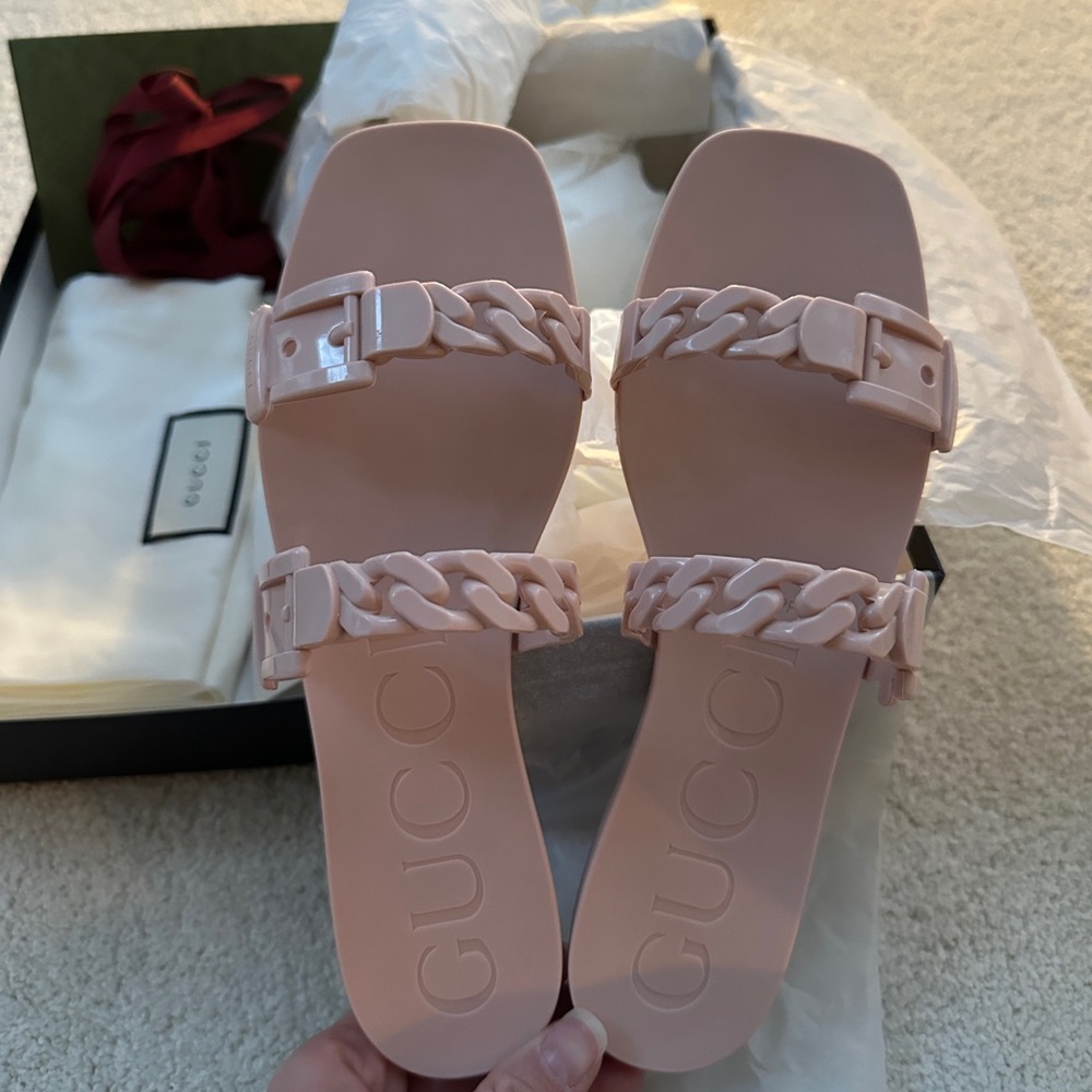 Pink Gucci Chain Rubber Sandals - Picture 4 of 5